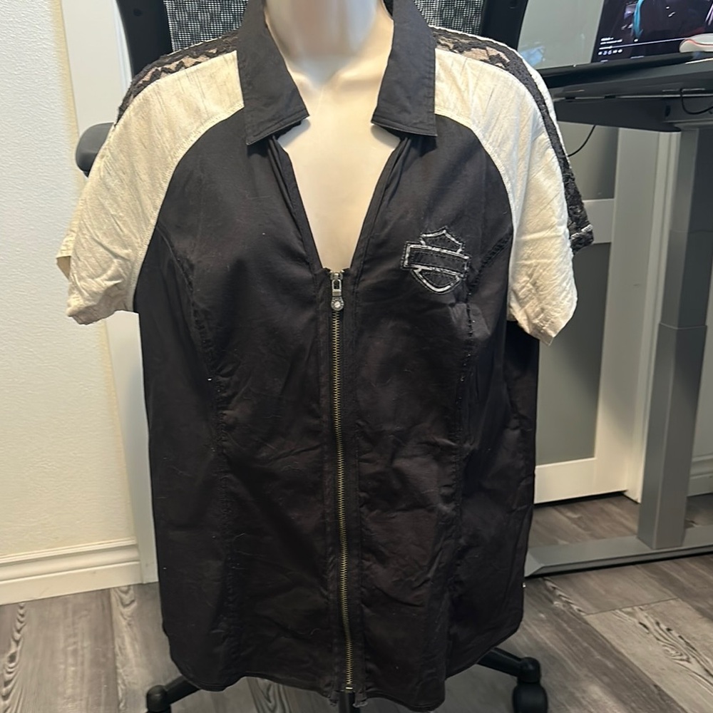 Harley-Davidson Black and White Zip-Up Blouse